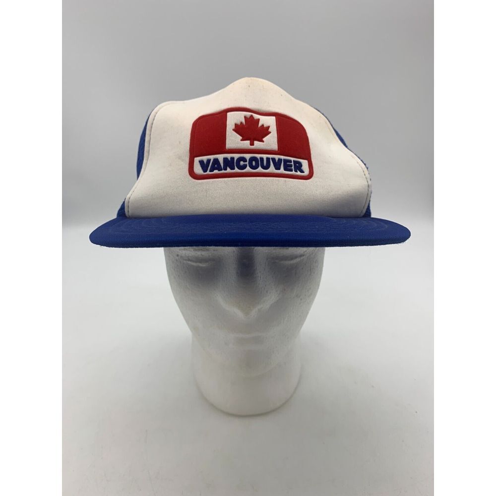 Vancouver‎ Canada Vintage Snapback Mesh Trucker Hat Leaf and Spell Out
